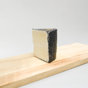 Queso Tre Latti Lari
